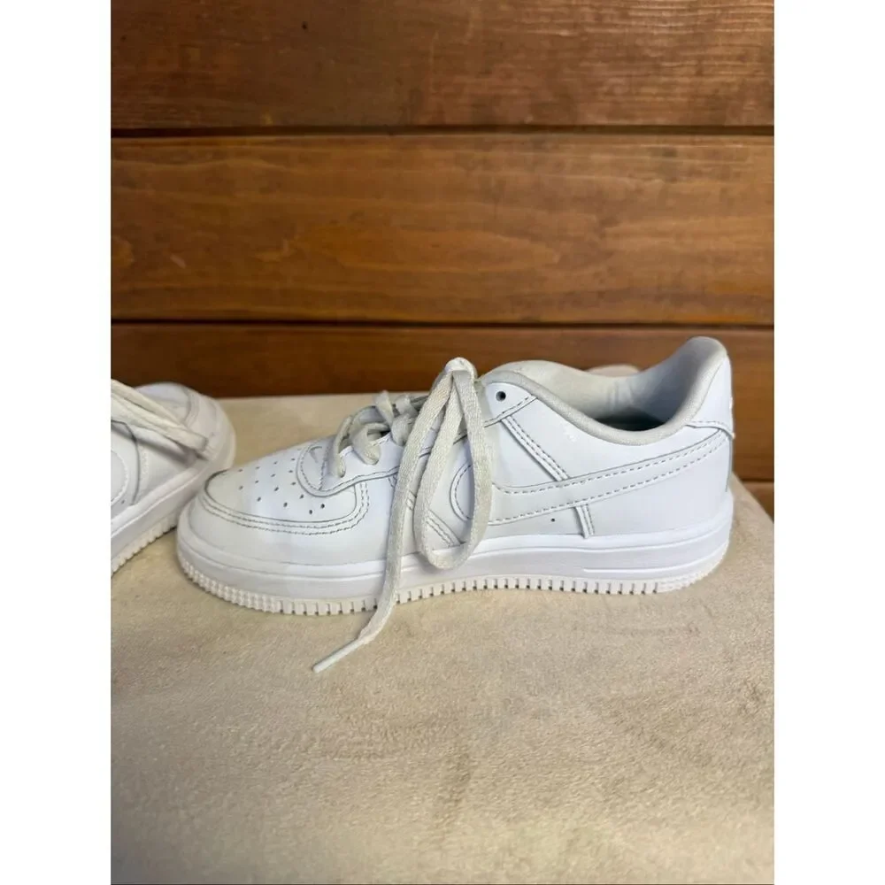 Nike Air Force 1 Low sneakers preschool size 1 Youth IF1673-100